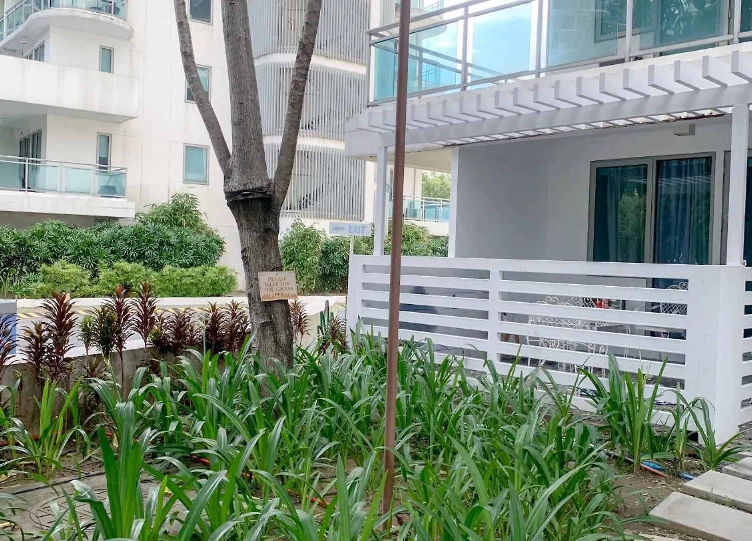 Aparthotel Azure Urban Resort Residences Paranaque City Philippines