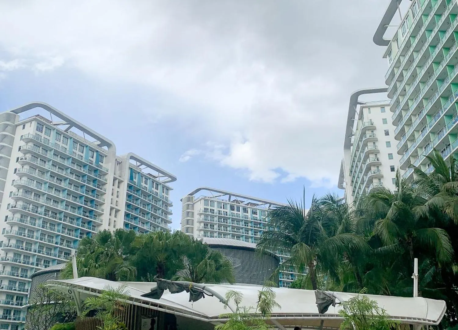 Azure Urban Resort Residences Paranaque City 0*,  Philippines